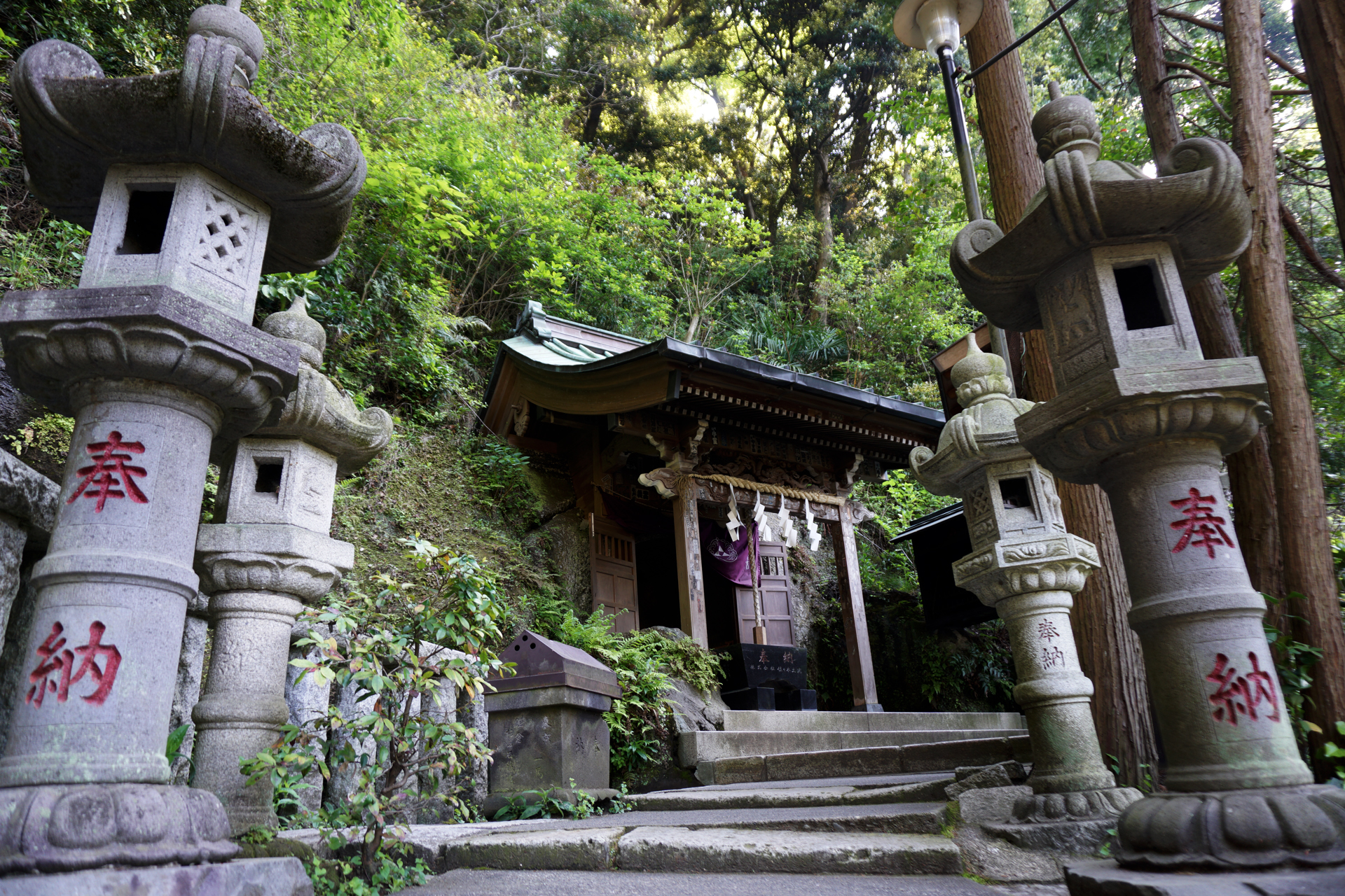 銭洗弁財天宇賀福神社の写真