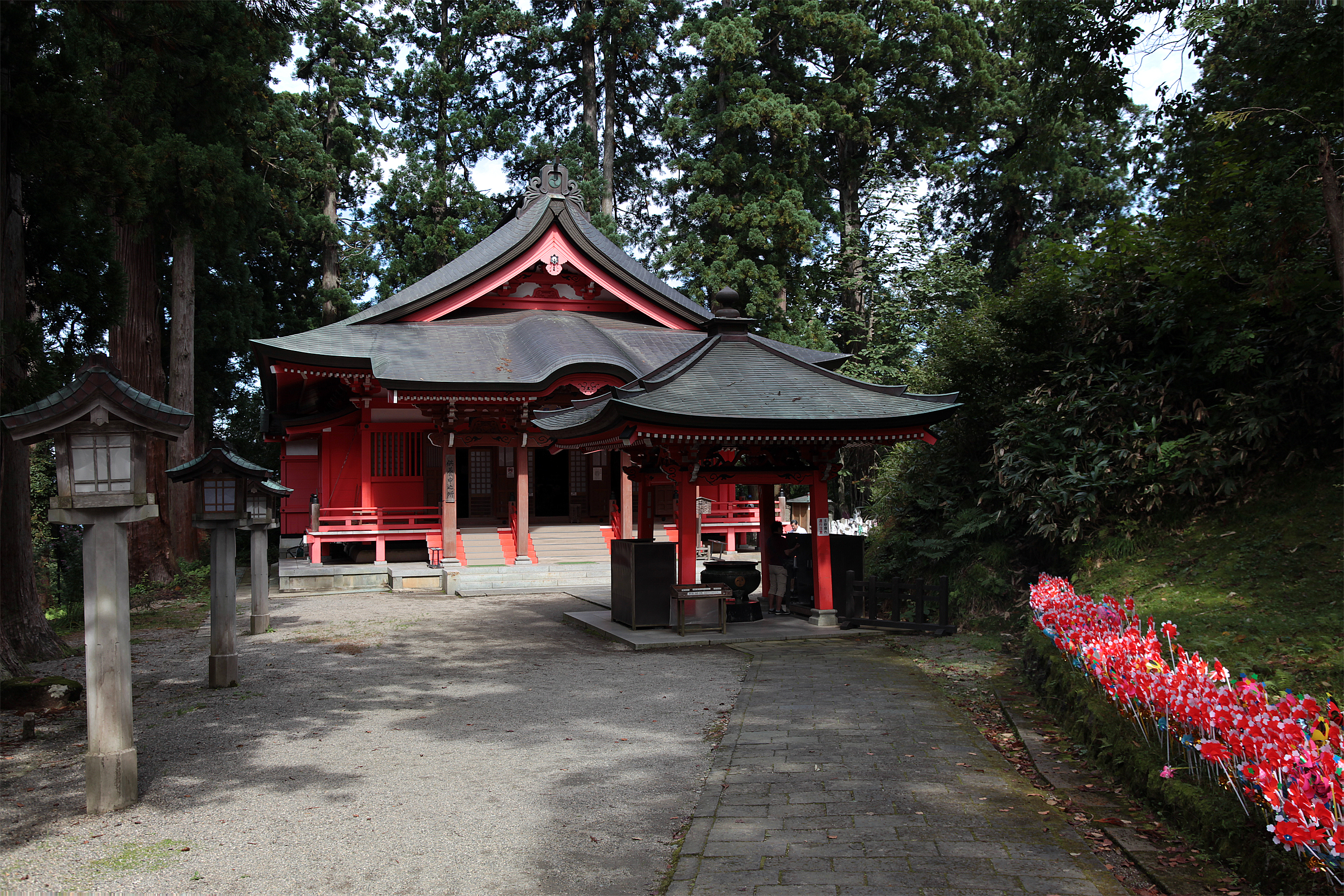 出羽神社の写真
