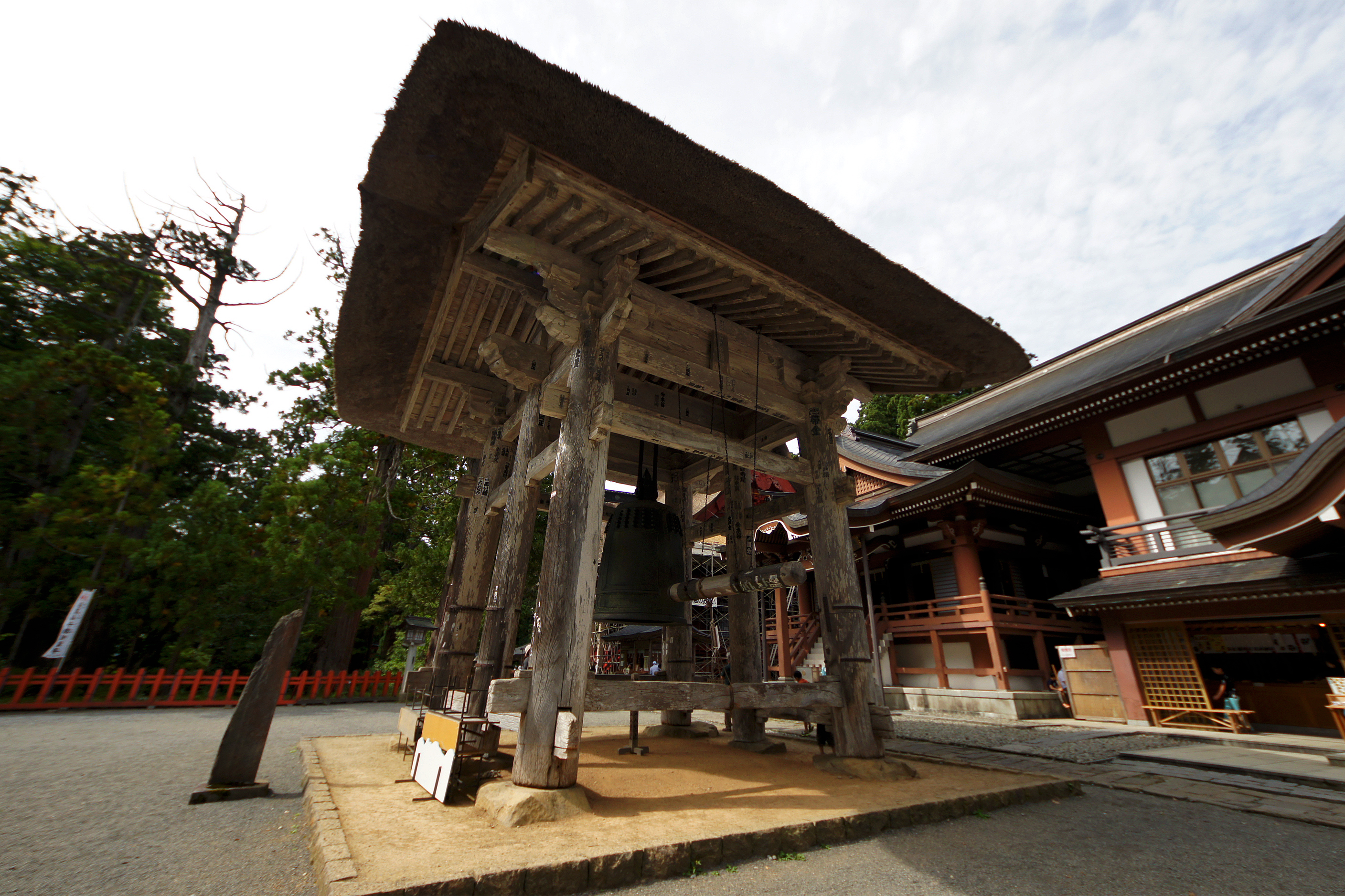 出羽神社の写真