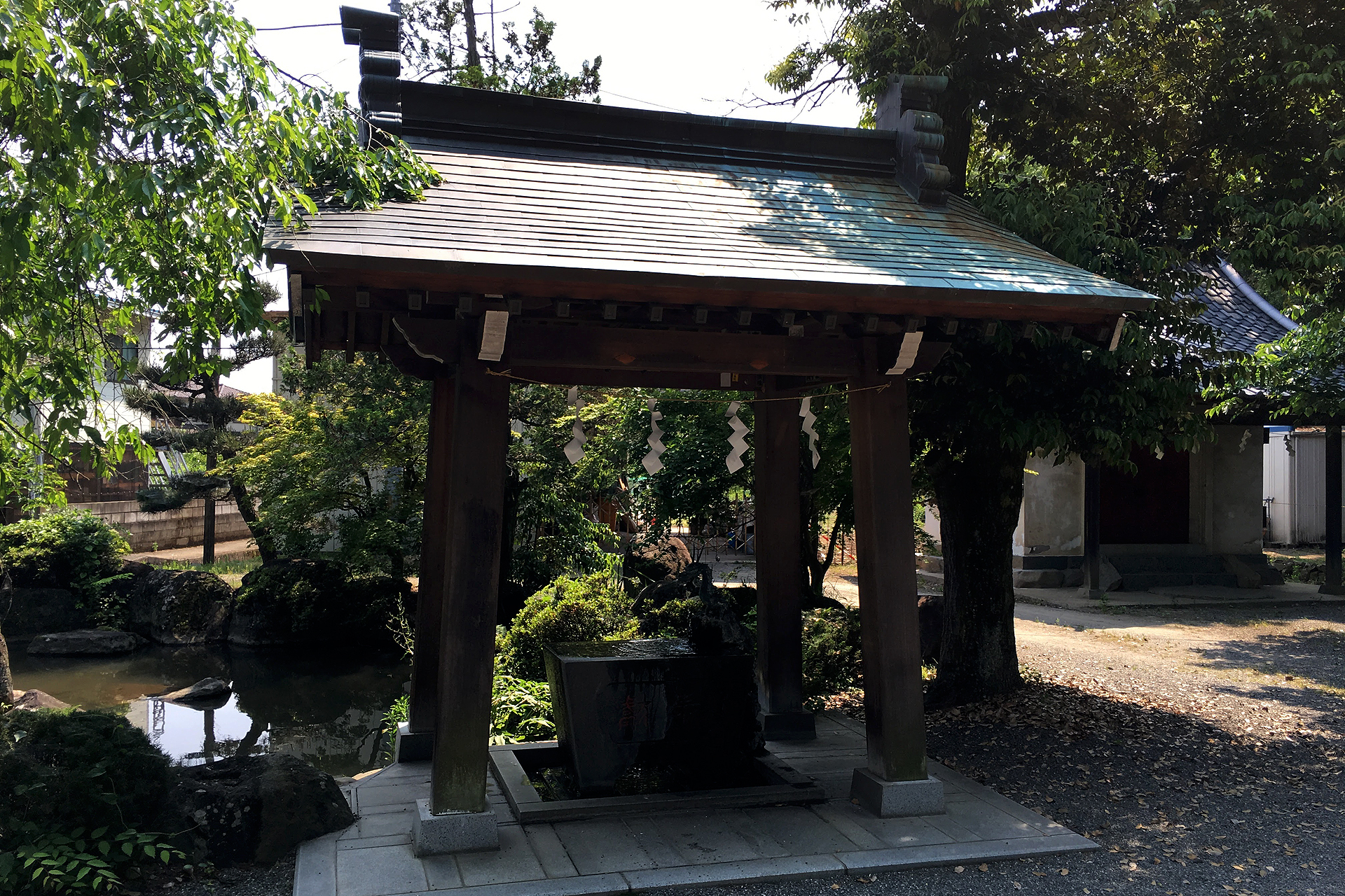 山梨岡神社の写真