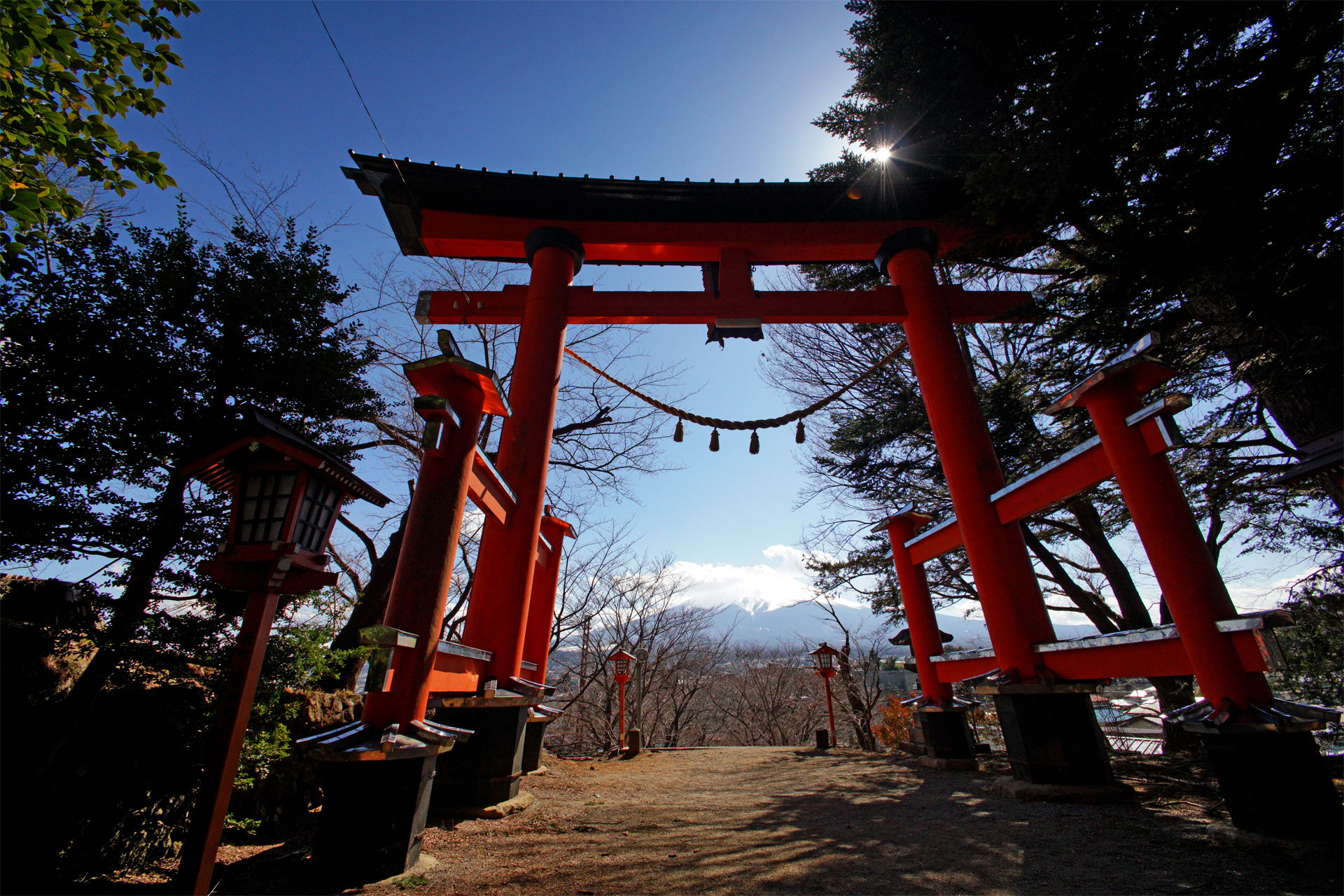 新倉富士浅間神社の写真