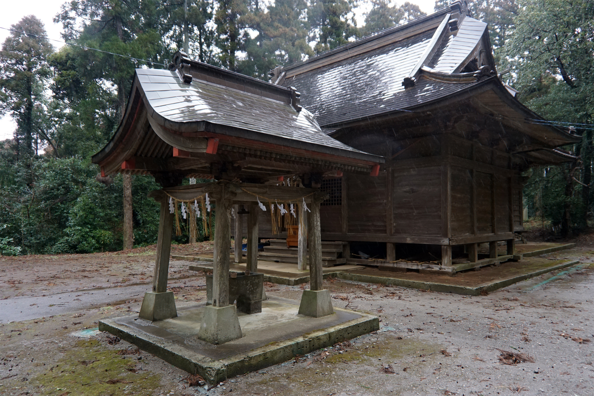 白旗神社の写真