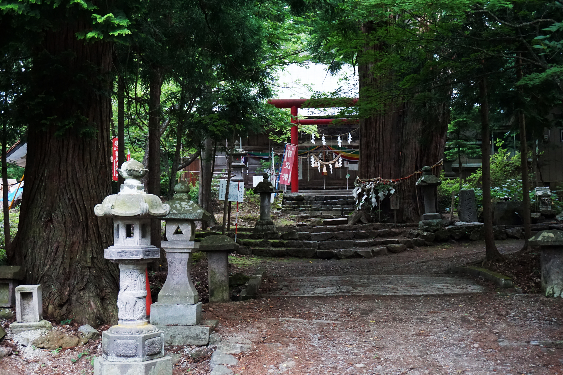 磐椅神社の写真