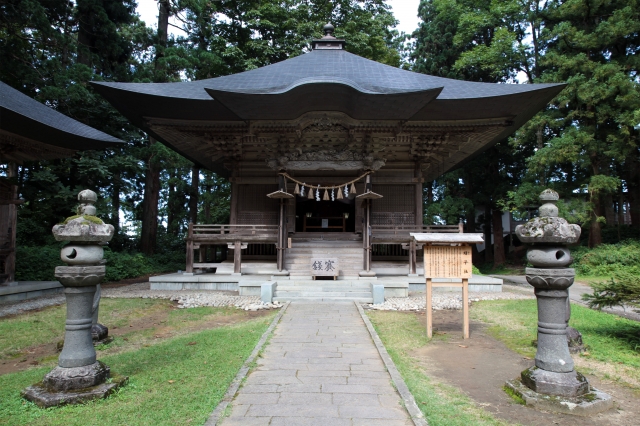 出羽神社の写真