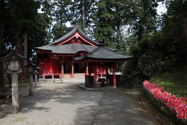 出羽神社の写真