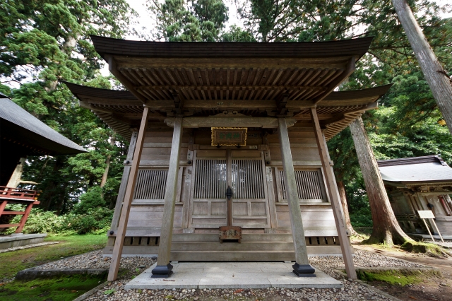 出羽神社の写真