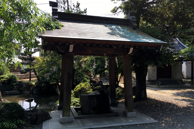 山梨岡神社の写真
