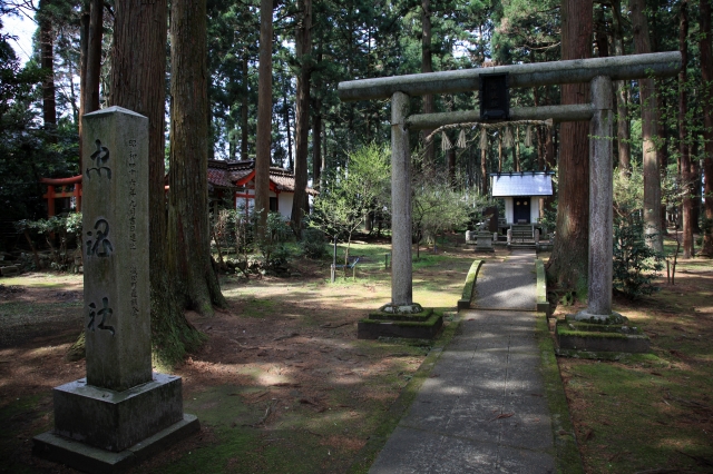 劔神社の写真
